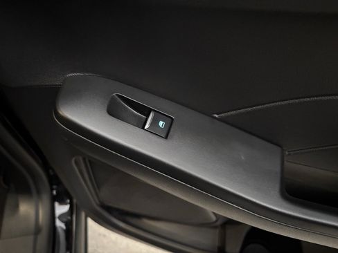 Used 2024 Ford Escape Platinum image 27