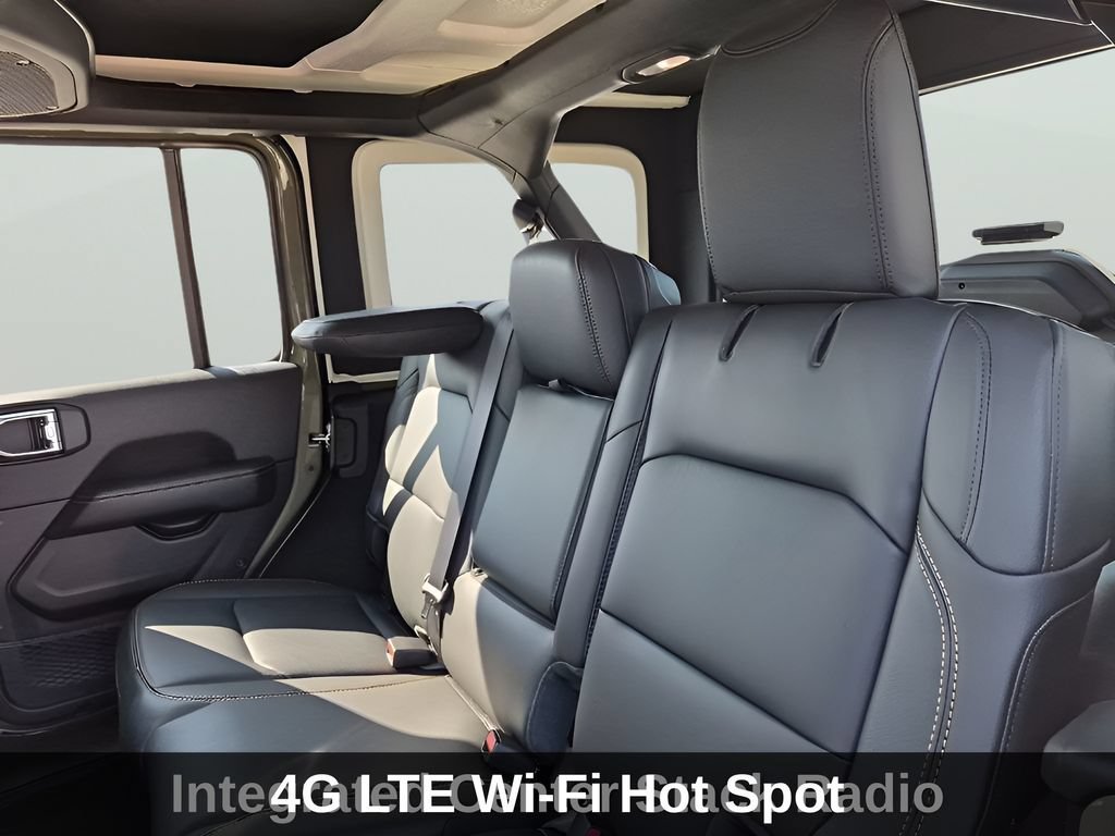 New 2026 Jeep Wrangler Unlimited Sahara AWD/4WD image 20
