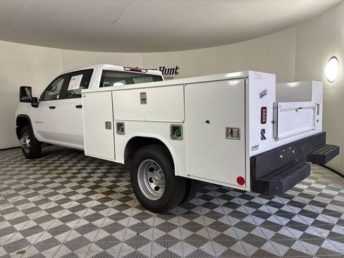 Used 2025 Chevrolet Silverado 3500 W/T image 6