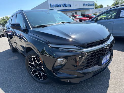 Certified 2023 Chevrolet Blazer RS w/ Driver Confidence II Package AWD/4WD image 3