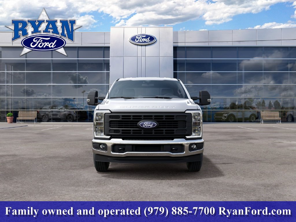 New 2027 Ford F250 XL w/ XL Chrome Package RWD image 3