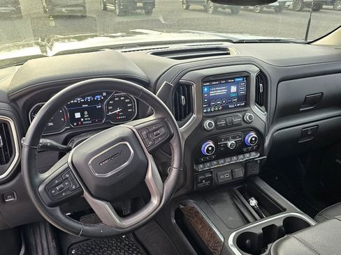 Used 2023 GMC Sierra 2500 Denali w/ Denali Ultimate Package image 8