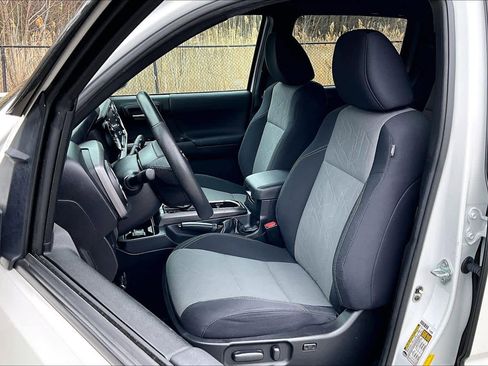 Certified 2021 Toyota Tacoma TRD Sport w/ Technology Package image 8