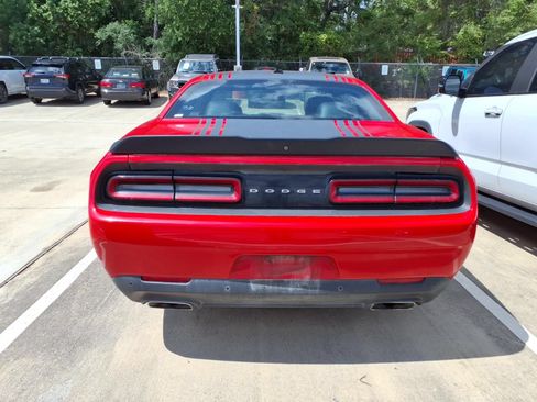 Used 2018 Dodge Challenger R/T Plus RWD image 8