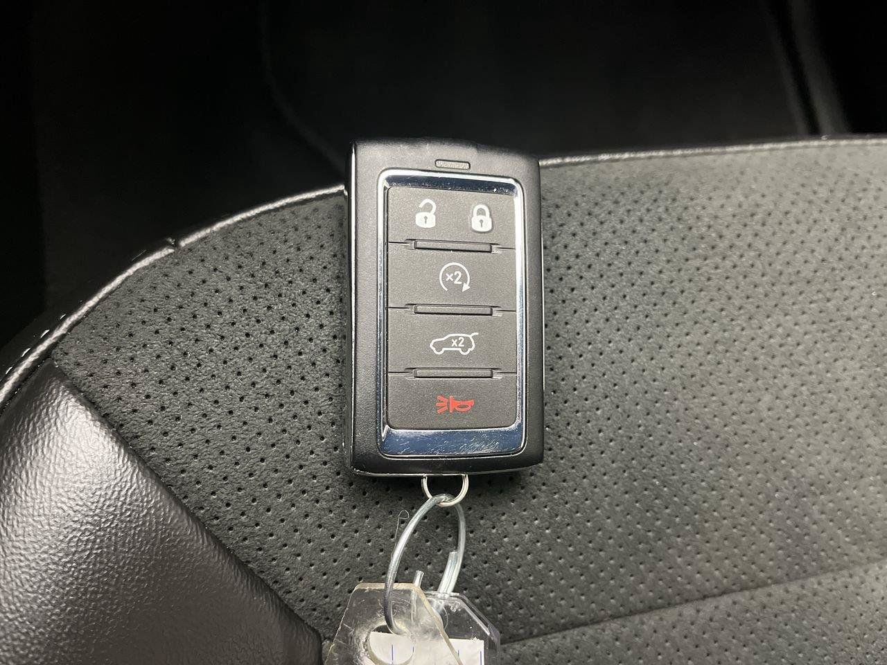 Used 2025 Jeep Grand Cherokee L Altitude AWD/4WD image 33