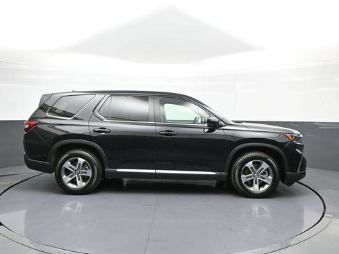 Certified 2025 Honda Pilot EX-L image 5