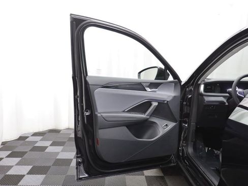 New 2026 Volkswagen Tiguan SE image 5