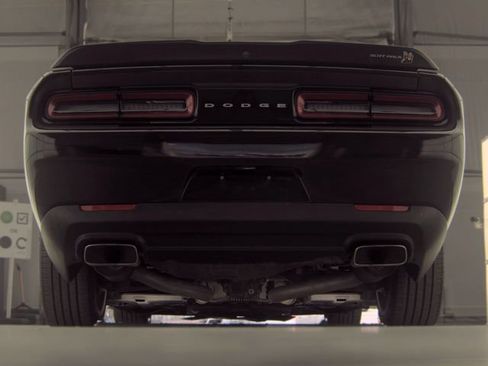 Used 2022 Dodge Challenger R/T Scat Pack RWD image 9