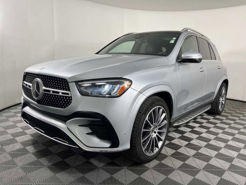 Used 2024 Mercedes-Benz GLE 450 4MATIC image 3