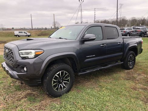 Used 2020 Toyota Tacoma 4x4 Double Cab image 3