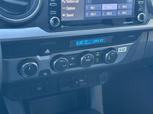 Used 2022 Toyota Tacoma SR5 image 16