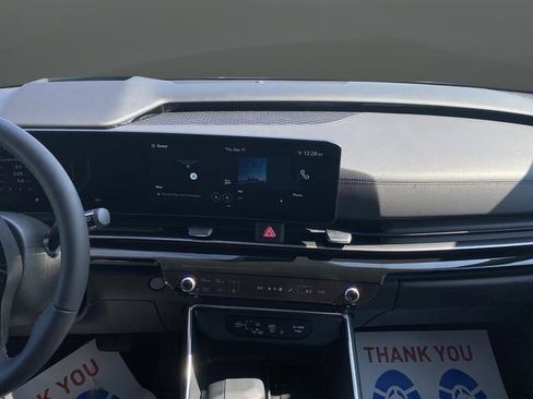New 2026 Kia Carnival SX Prestige FWD image 9