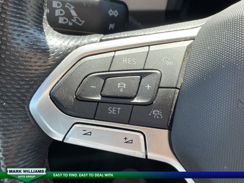 Used 2022 Volkswagen Atlas SEL R-Line image 16