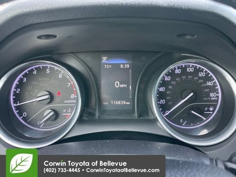 Used 2019 Toyota Camry SE FWD image 9