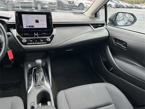 Used 2023 Toyota Corolla LE image 14