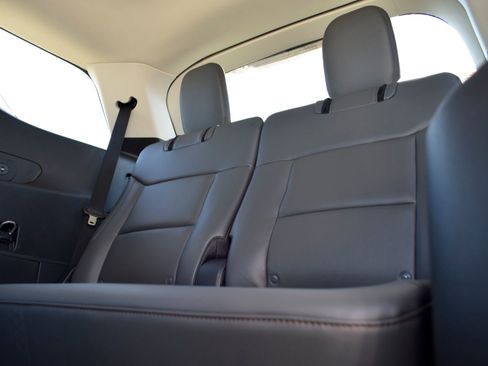 New 2026 Ford Explorer Active w/ Active Comfort Package image 21