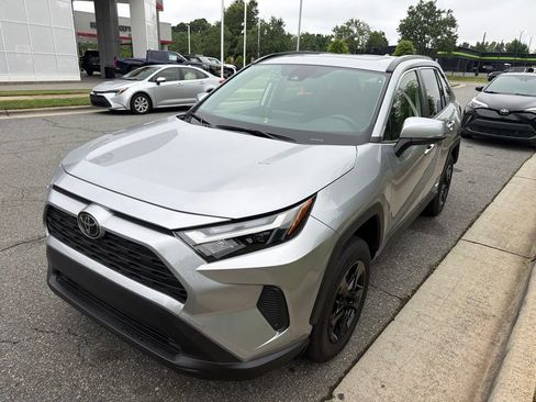 Used 2025 Toyota RAV4 XLE w/ Convenience Package AWD/4WD image 24