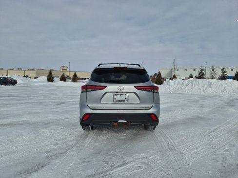 Used 2020 Toyota Highlander Platinum image 7