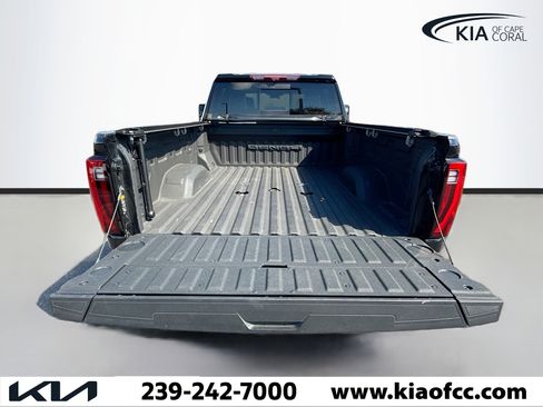 Used 2024 GMC Sierra 3500 Denali Ultimate image 12