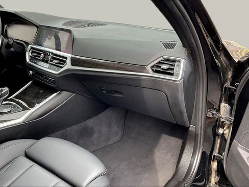 Used 2019 BMW 330i xDrive Sedan w/ Driving Assistance Package AWD/4WD image 26
