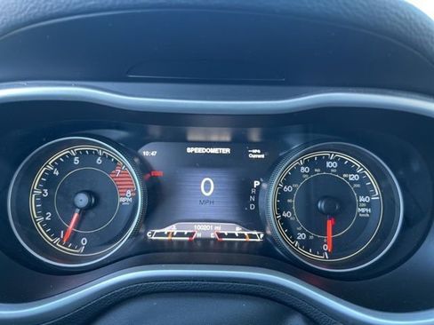 Used 2016 Jeep Cherokee Trailhawk w/ Cold Weather Group image 14