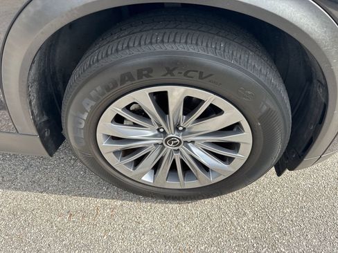 Used 2024 MAZDA CX-90 3.3 Turbo w/ Preferred Plus image 12