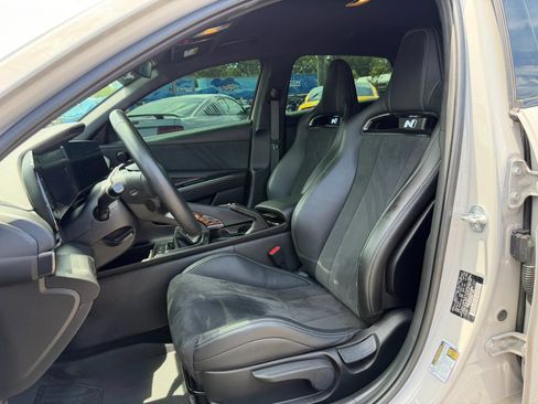 Used 2023 Hyundai Elantra N FWD image 15