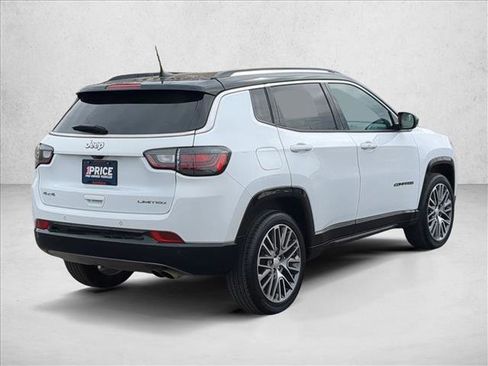 Used 2022 Jeep Compass Limited w/ Elite Group image 5