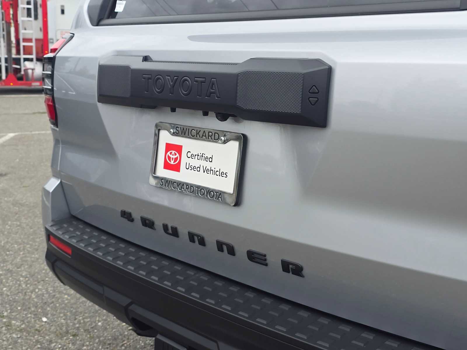 Certified 2025 Toyota 4Runner SR5 AWD/4WD image 13
