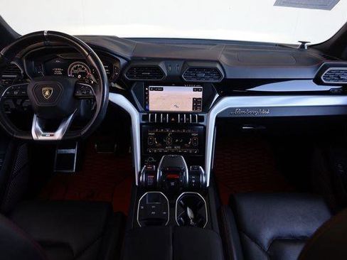 Used 2019 Lamborghini Urus AWD/4WD image 26