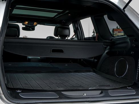 Used 2019 Jeep Grand Cherokee SRT image 21