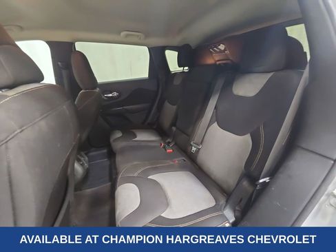 Used 2016 Jeep Cherokee Sport w/ Safety Group image 34