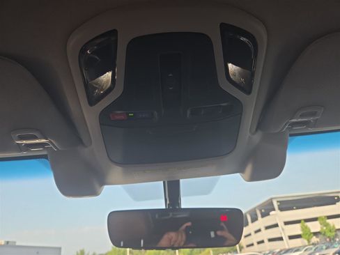 Used 2022 Subaru Outback Touring image 25