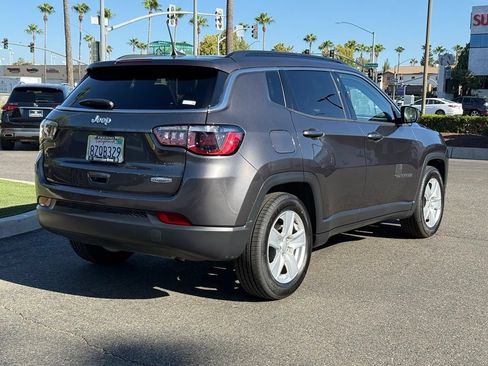 Used 2022 Jeep Compass Latitude w/ Convenience Group FWD image 7