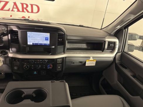 New 2026 Ford F250 XL w/ XL Chrome Package image 13