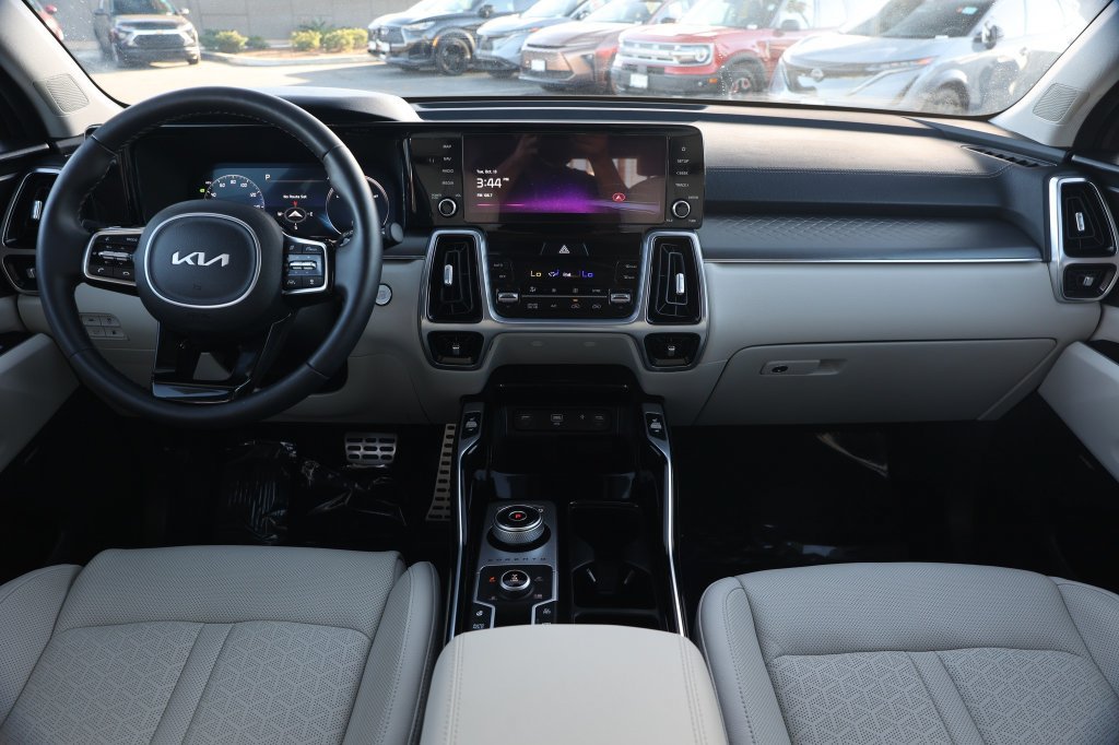 Used 2023 Kia Sorento SX Prestige AWD/4WD image 27