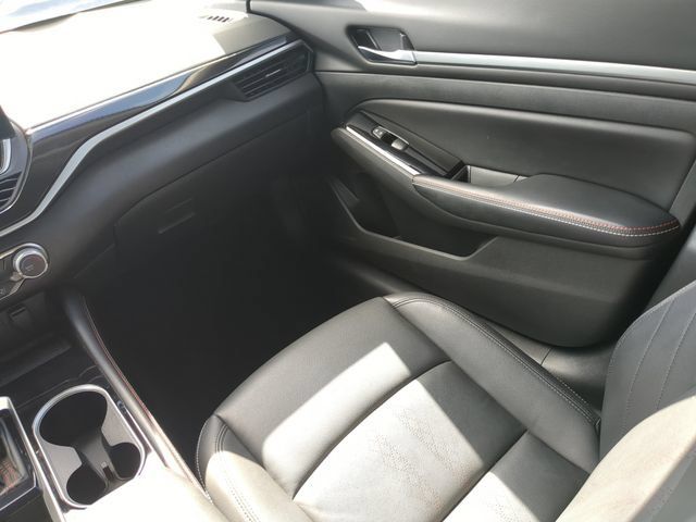 Used 2024 Nissan Altima 2.5 SR w/ SR Premium Package FWD image 18