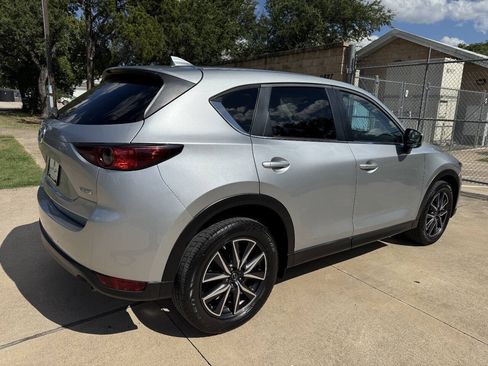 Used 2018 MAZDA CX-5 Touring w/ Preferred Equipment Package FWD image 12
