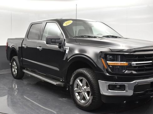 Used 2025 Ford F150 XLT w/ Equipment Group 301A Standard AWD/4WD image 11