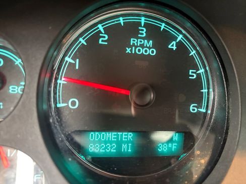 Used 2013 Chevrolet Silverado 2500 LTZ w/ LTZ Plus Package image 28