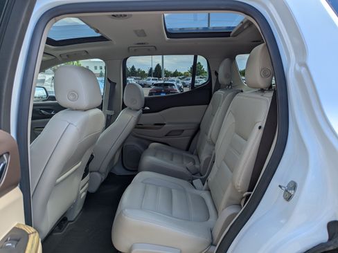 Used 2019 GMC Acadia Denali w/ Technology Package AWD/4WD image 31