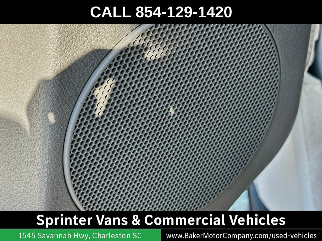Used 2015 Freightliner Sprinter 3500 RWD image 18