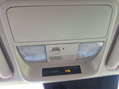 Used 2020 Mitsubishi Outlander SEL AWD/4WD image 27