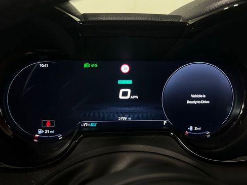 Used 2024 Alfa Romeo Tonale Veloce w/ Premium Interior Package image 15