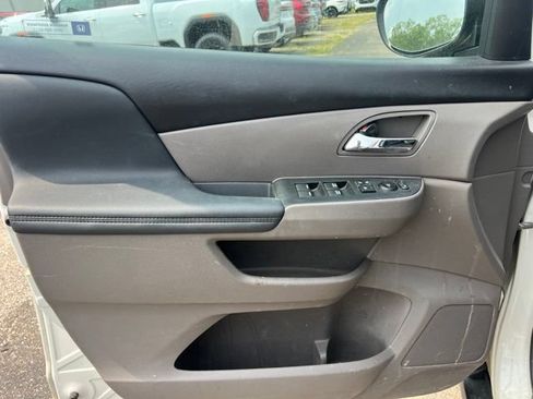 Used 2017 Honda Odyssey EX-L image 19