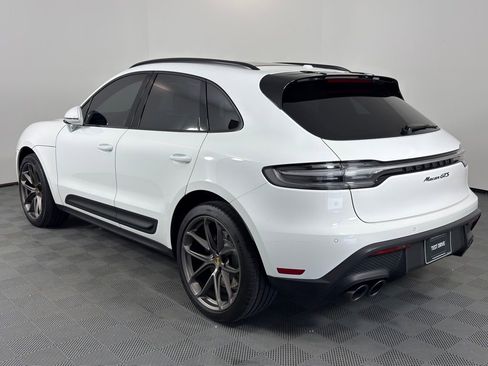 Certified 2025 Porsche Macan GTS AWD/4WD image 2