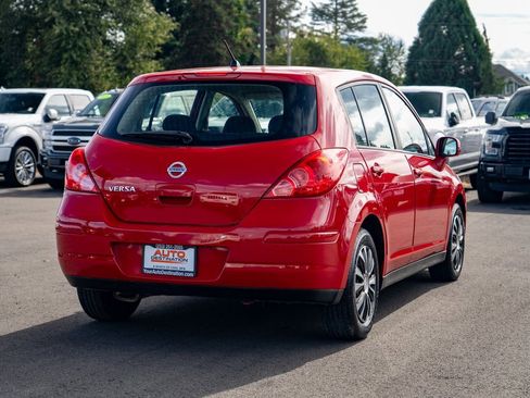 Used 2010 Nissan Versa 1.8 S image 9