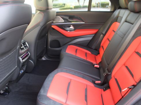 New 2026 Mercedes-Benz GLE 53 AMG 4MATIC image 17