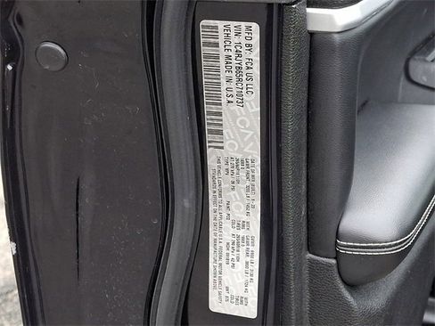 Used 2024 Jeep Grand Cherokee Limited 4xe image 31