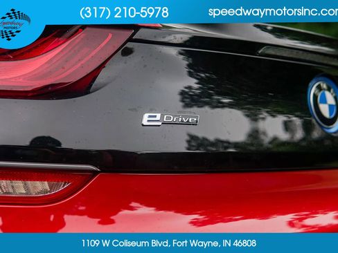 Used 2017 BMW i8 image 53